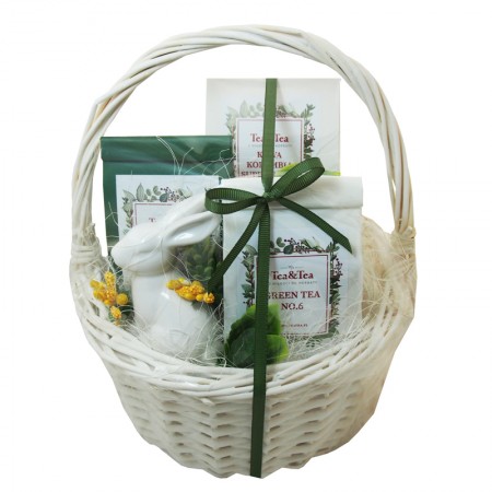 Koszyk z herbatami i kawą